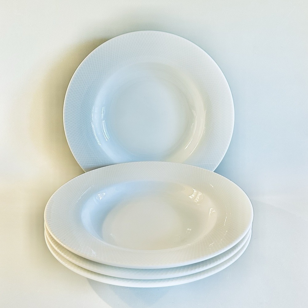 4 Pottery Barn Bowls TEXTURED White Rim Porcelain Soup Bowl Set 4 Rimmed 8.75"